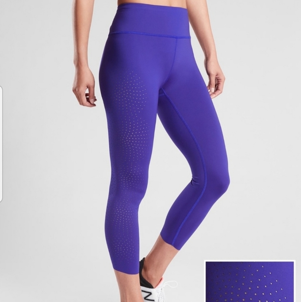 Athleta Velocity Laser Cut Capri
